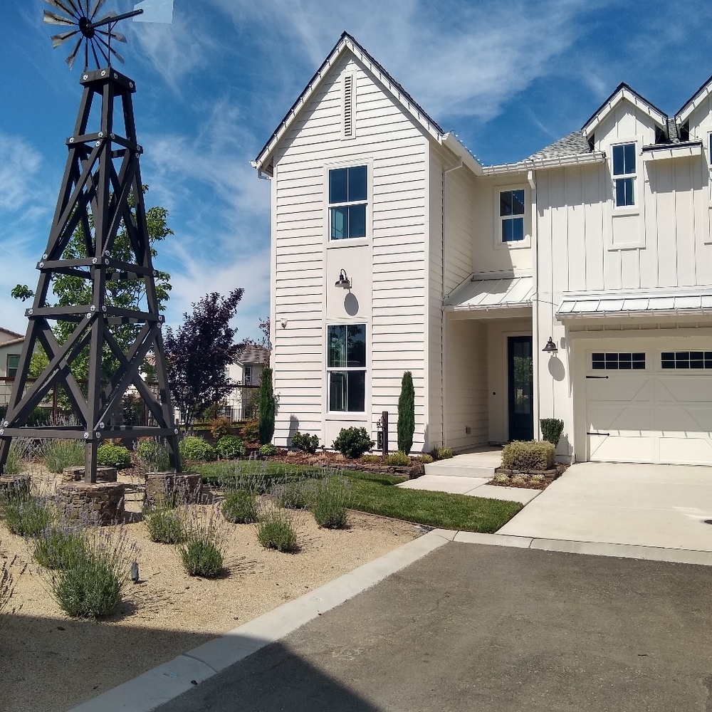 Meet your Posher, Christy